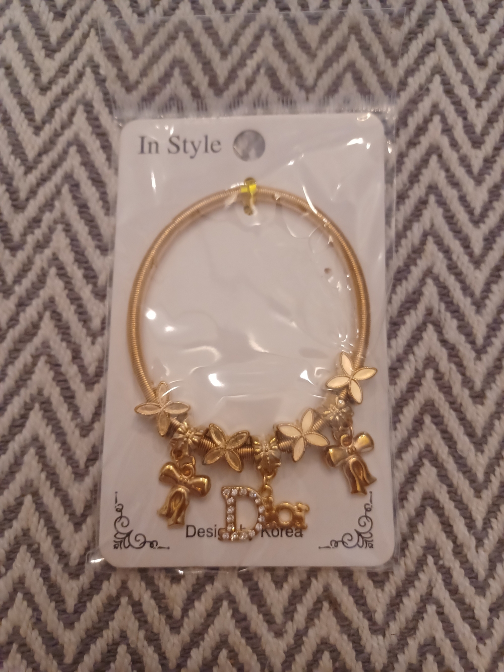 Gold Floral Charm Bracelet with  Pendant